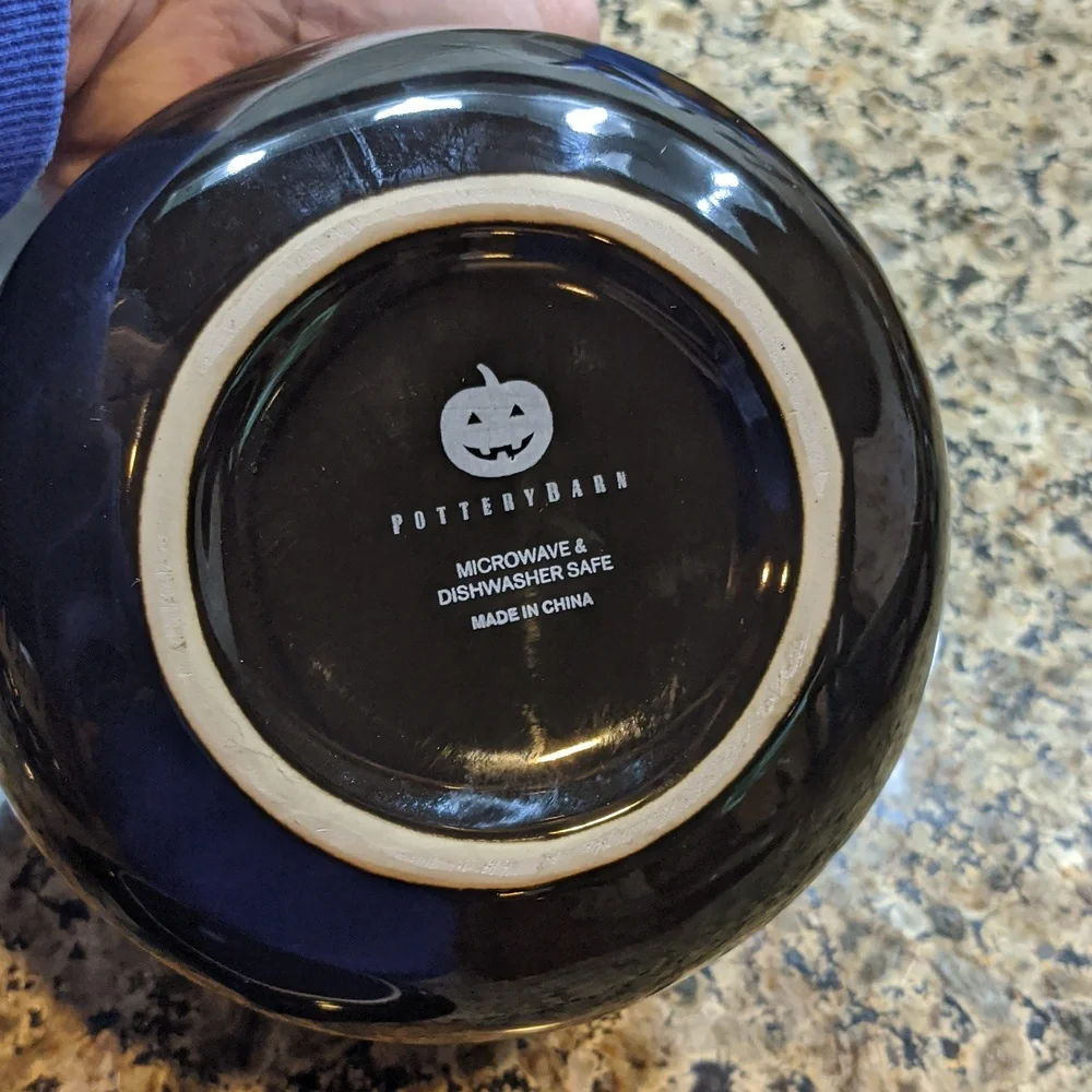 Pottery Barn Kids Bowl Plates Black Bat Set Candy Dish Spooky Rare Retired Htf